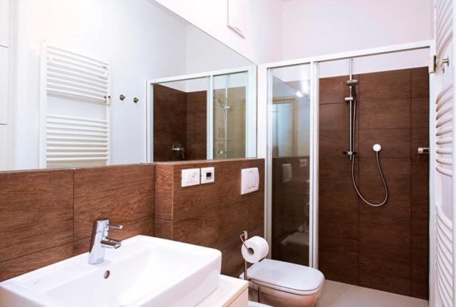 Luxury Apartment Paola Мерано Екстер'єр фото